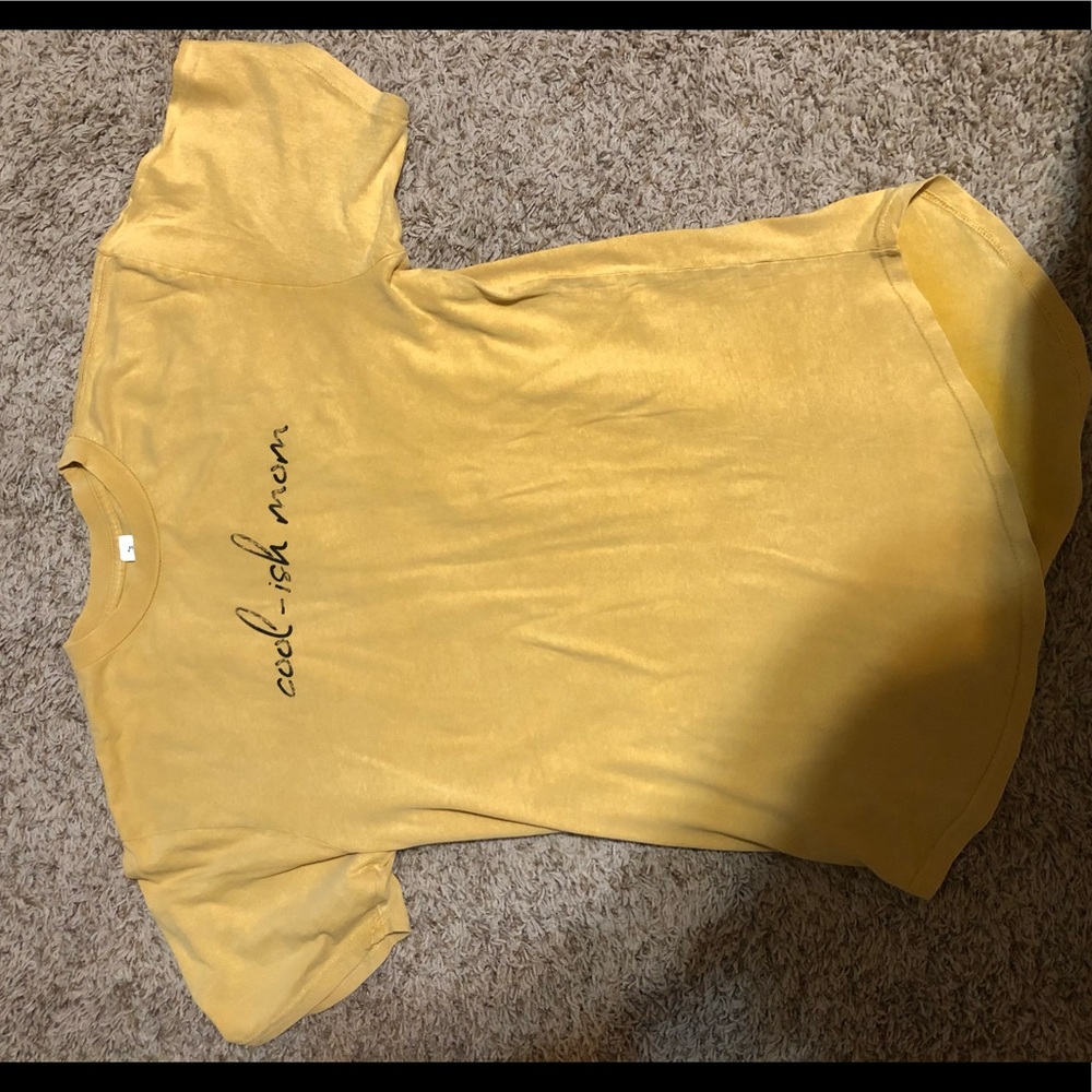 Never worn Mom shirt